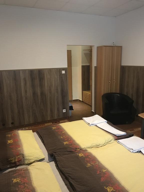 Batavya penzion Topoľcany Bagian luar foto
